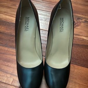 Michael Kors sexy black heels 8m